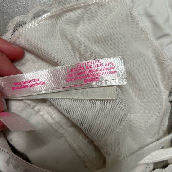 Victoria secret/pink bralette - Picture 2 of 3